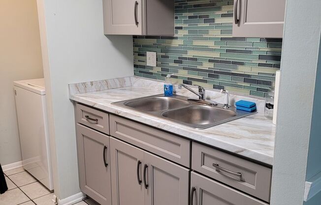 Charming 2-Bedroom, 2-Bathroom Condo in Winter Haven