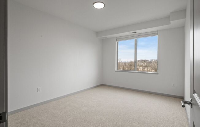 2 beds, 2 baths, 1,087 sqft, $2,095, Unit 430