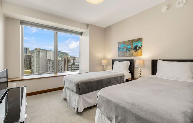 3 beds, 3 baths, $14,000, Unit # 1300