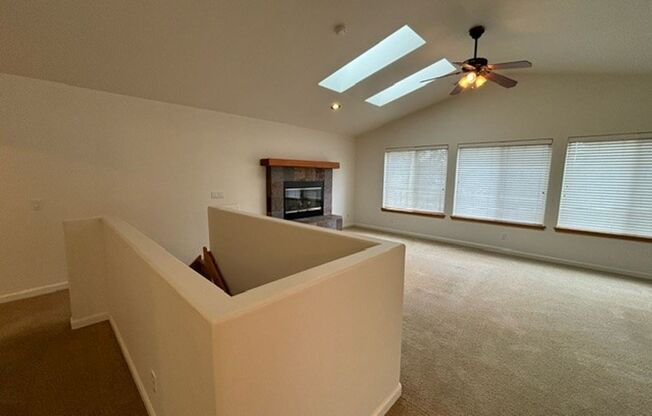 2 beds, 1.5 baths, $1,995, Unit 1