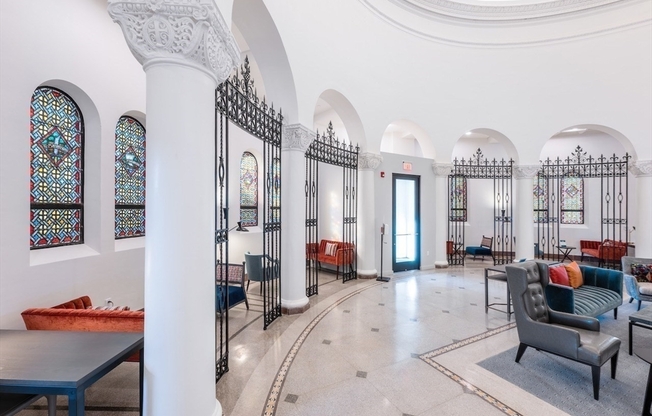 2 beds, 2 baths, 1,024 sqft, $4,000, Unit 725