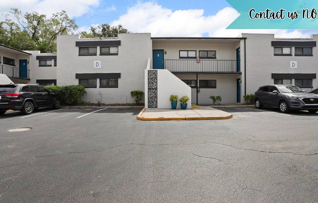 2 beds, 1 bath, 884 sqft, $1,420, Unit J113