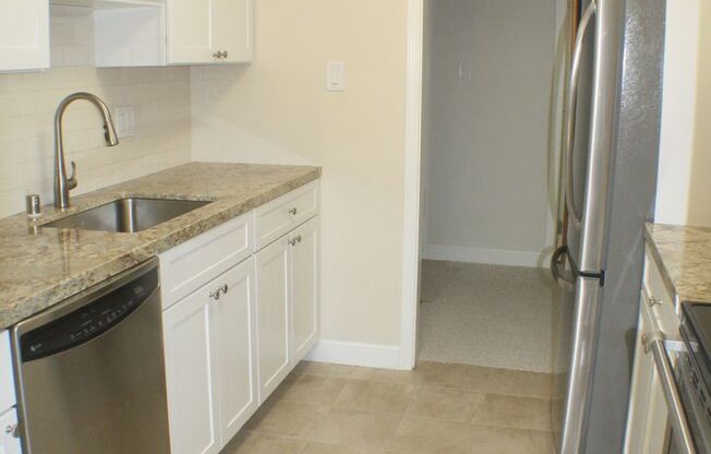 Stunning, large 1 bedroom at Woodlake