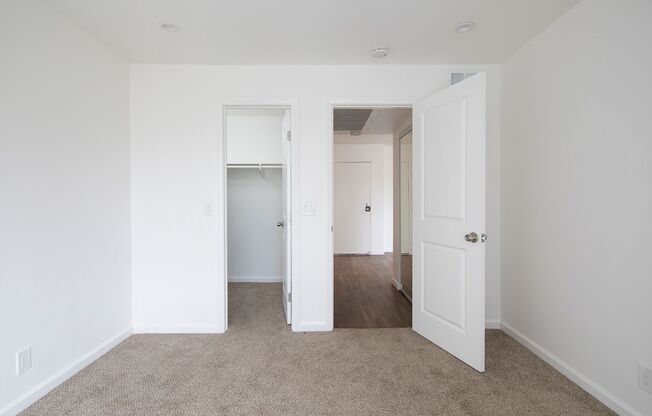 2 beds, 2 baths, 965 sqft, $2,895, Unit 319