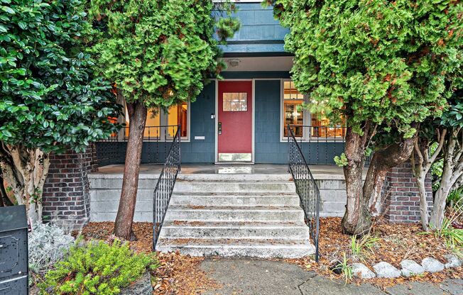 Craftsman-Style 3-Bedroom Home Near Downtown Bremerton