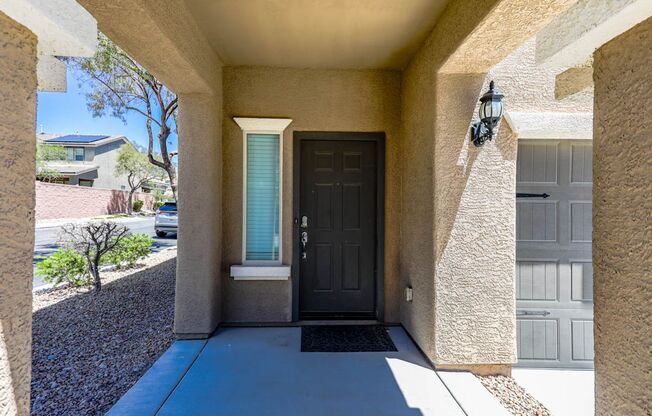 3 Bed, Den and Loft West Las Vegas Beauty