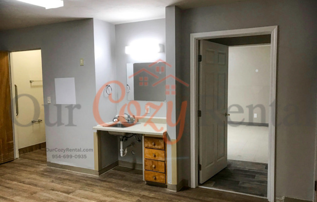 1 bed, 1 bath, 382 sqft, $845, Unit 130