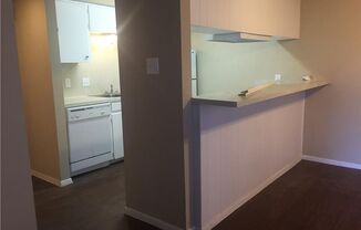 Redwood North — Your Midtown Hideout Near(ish) UT but NEXT to the triangle