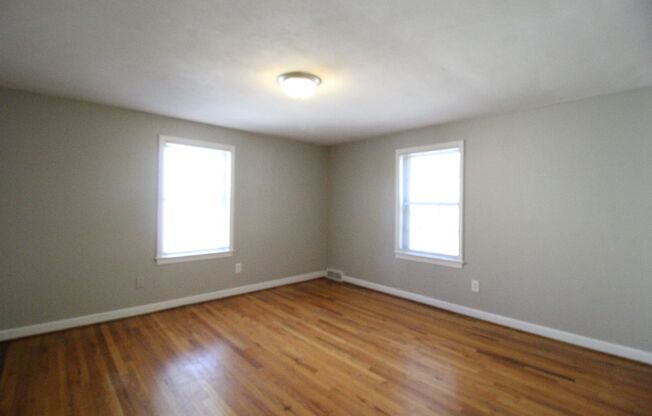 2 beds, 2 baths, $1,400, Unit 7612 TERRACE