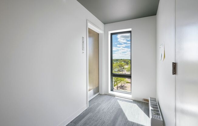 1 bed, 1 bath, 667 sqft, $1,425, Unit 1417