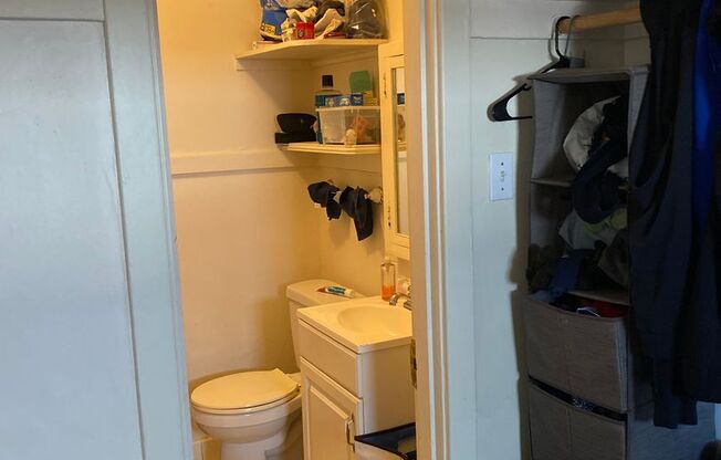 Studio, 1 bath, 425 sqft, $1,245, Unit 308