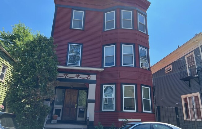 14 SALEM ST