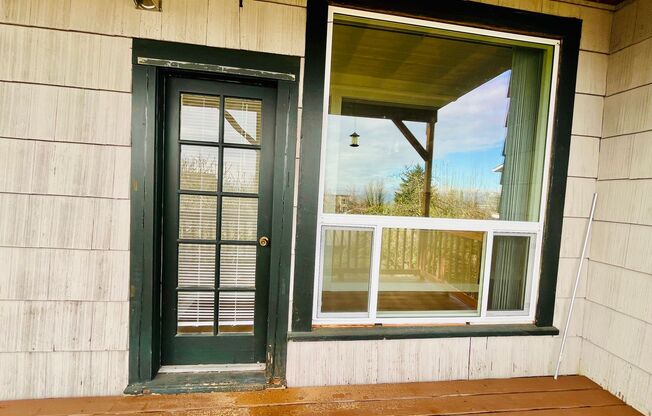 1 bed, 1 bath, 700 sqft, $1,495, Unit C