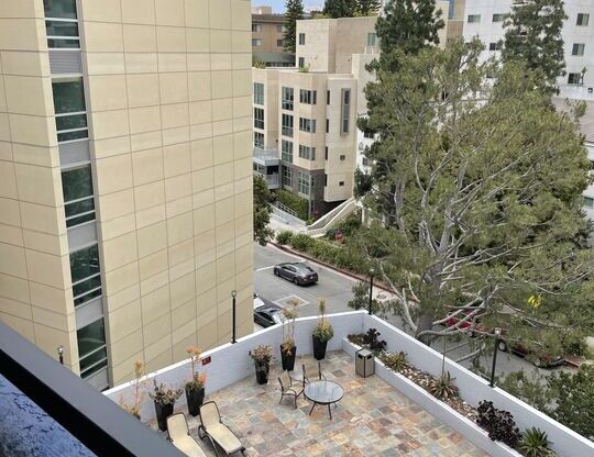 Studio, 1 bath, 377 sqft, $2,550, Unit 544