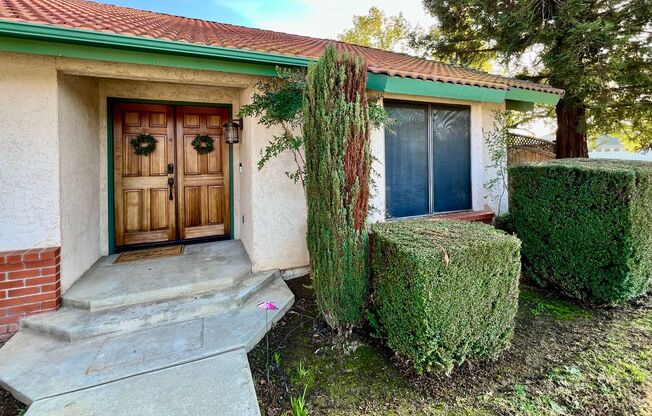 $2,395 Armstrong & Barstow, 3 Bedroom 2 Bathroom - Jasmine Ave, Fresno