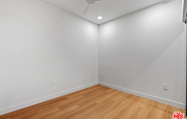 Studio, 1 bath, 555 sqft, $3,300, Unit 707