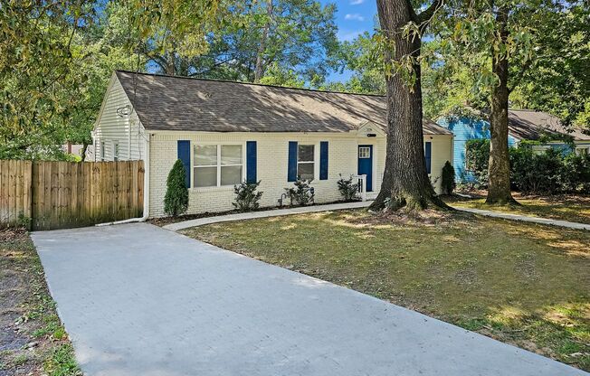 Beautifully Remodeled 3/2 Ranch off Hollowell and Boone