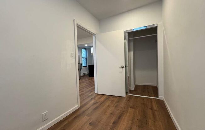 30 E 127 ST