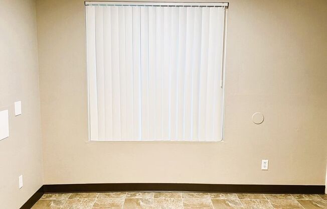 2 beds, 1 bath, 830 sqft, $1,385, Unit P-148