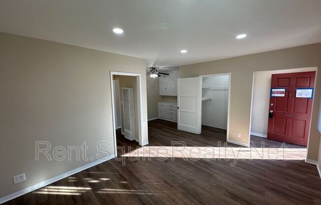 901 N San Gabriel Avenue