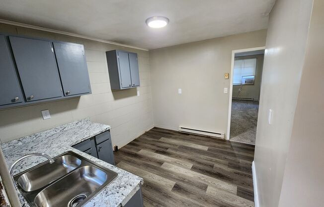 1 bed, 1 bath, $825, Unit Unit 5 (PR)