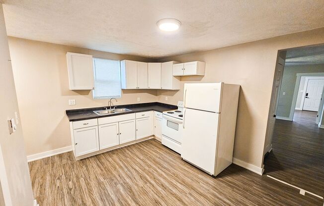 Studio, 1 bath, 660 sqft, $825