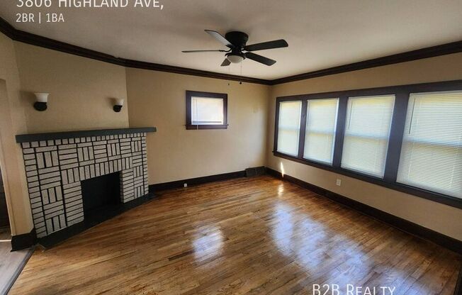 3806 HIGHLAND AVE