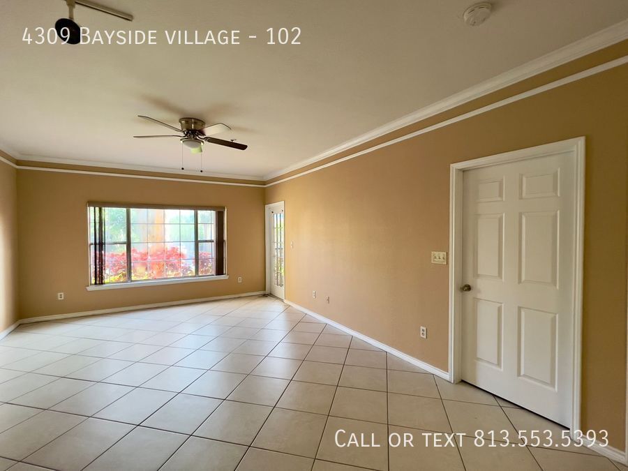 4309 BAYSIDE VLG DR