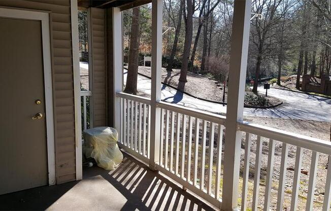 606 BARRINGTON HLS DR