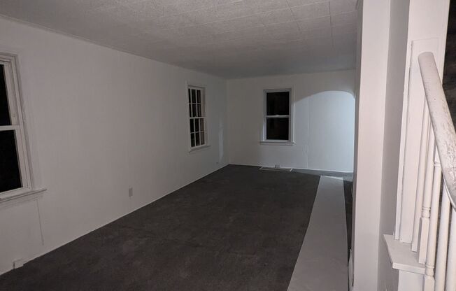 2 beds, 1 bath, $1,000