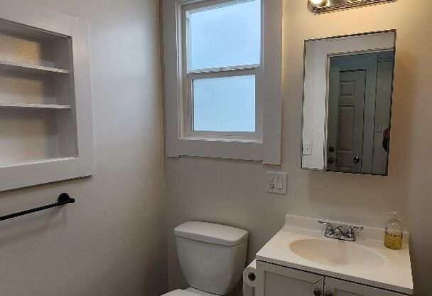 1 bed, 1 bath, $1,700, Unit Unit G