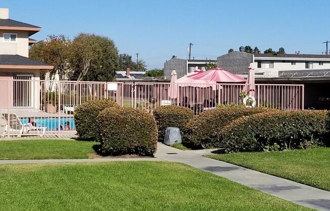 1 Kona Palms Apartments