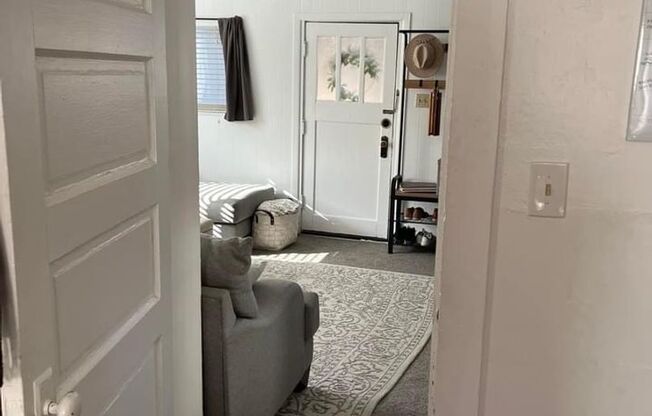 1 bed, 1 bath, 640 sqft, $1,025, Unit 224 E 400 N