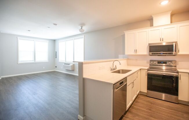 Greenwich 12 Plex