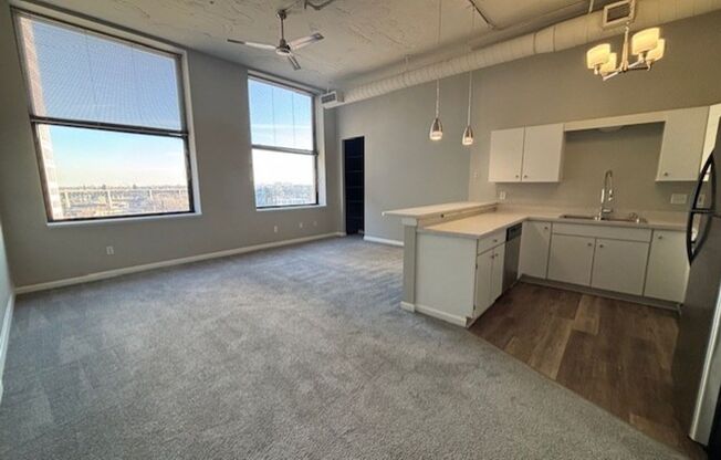1 bed, 1 bath, 670 sqft, $1,199, Unit 703