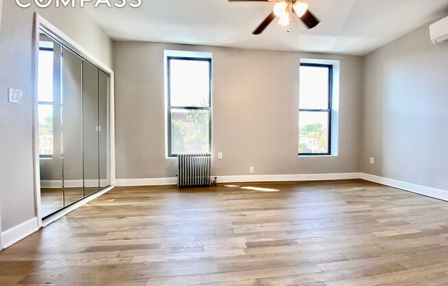 3 beds, 1 bath, 1,100 sqft, $3,400, Unit 3