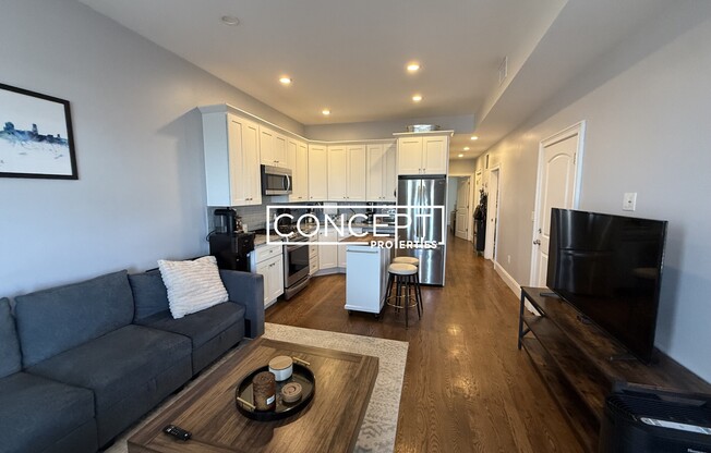 251 LEXINGTON ST
