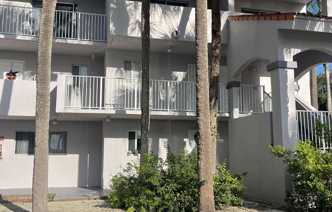 Spacious 2BR in Terrazas Del Sol