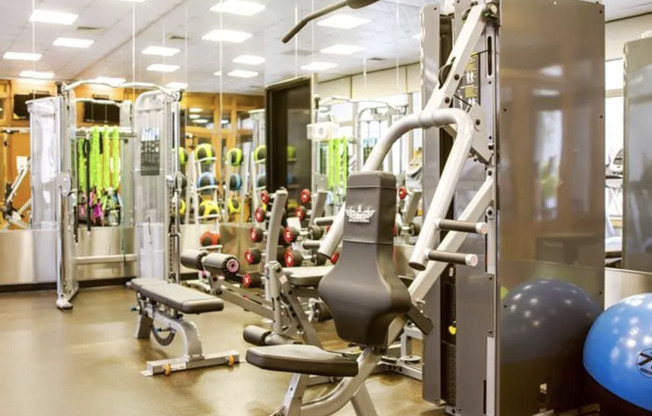 1 bed, 1 bath, $5,200, Unit 14E