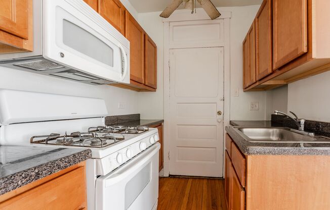1 bed, 1 bath, 400 sqft, $1,495, Unit 3334-B3