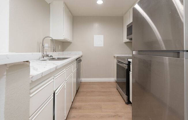 1 bed, 1 bath, 700 sqft, $2,395, Unit 106