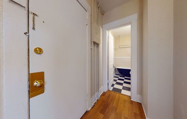 2 beds, 1 bath, $2,445, Unit 209