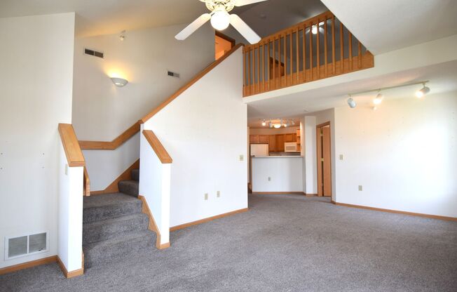 2 beds, 2 baths, 1,000 sqft, $2,025, Unit 8110-310