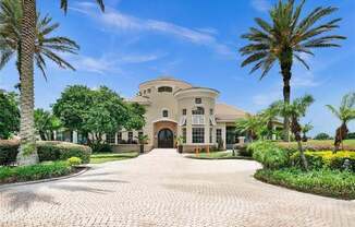 7300 WESTPOINTE BOULEVARD