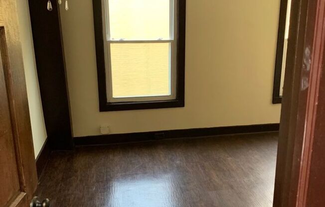 220-22 W 14th St