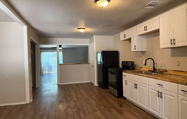 335 Monticello Ct # 2