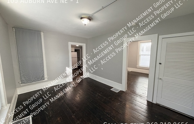 105 AUBURN AVE NE