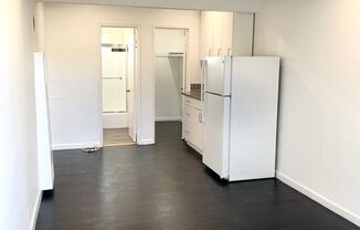 Studio, 1 bath, $1,640, Unit 08