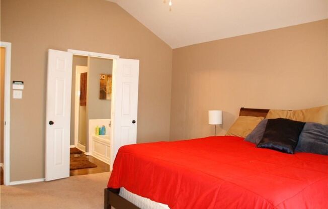Beautiful 1 story, open floor plan with 4 Bedroom and 2 bath in Bozman Farm