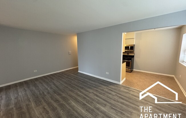 3057 N NARRAGANSETT AVE